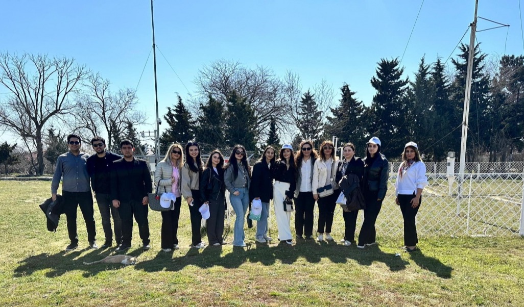 Tələbələr Maştağa hidrometeoroloji stansiyasının fəaliyyəti ilə tanış olublar